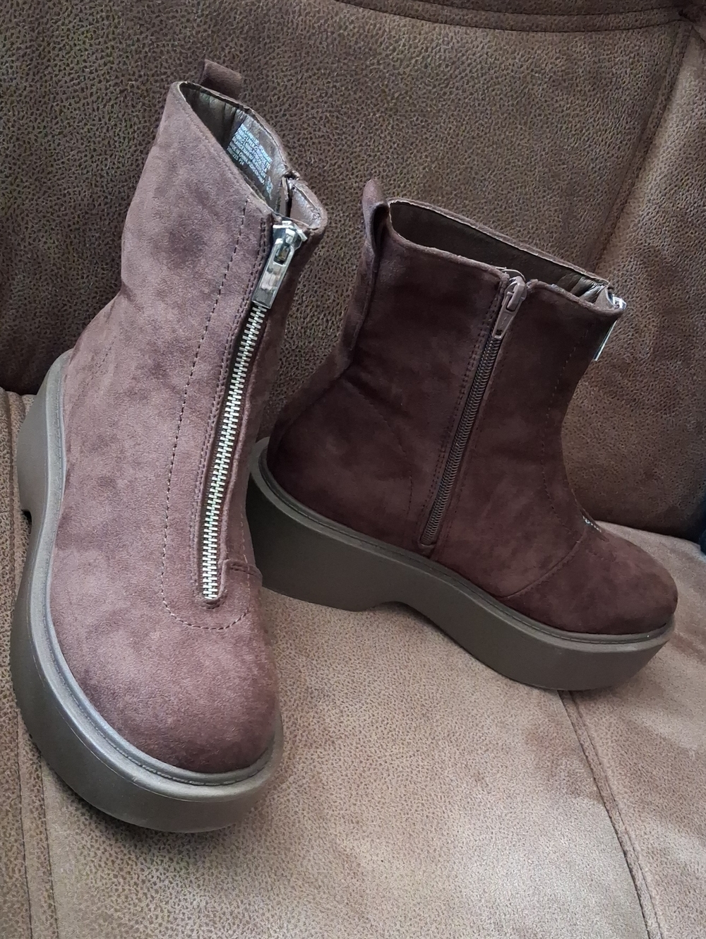 Portland Boot Company Women’s Brown Faux Suede Front-Zip Ankle Boots Size 8 1/2
